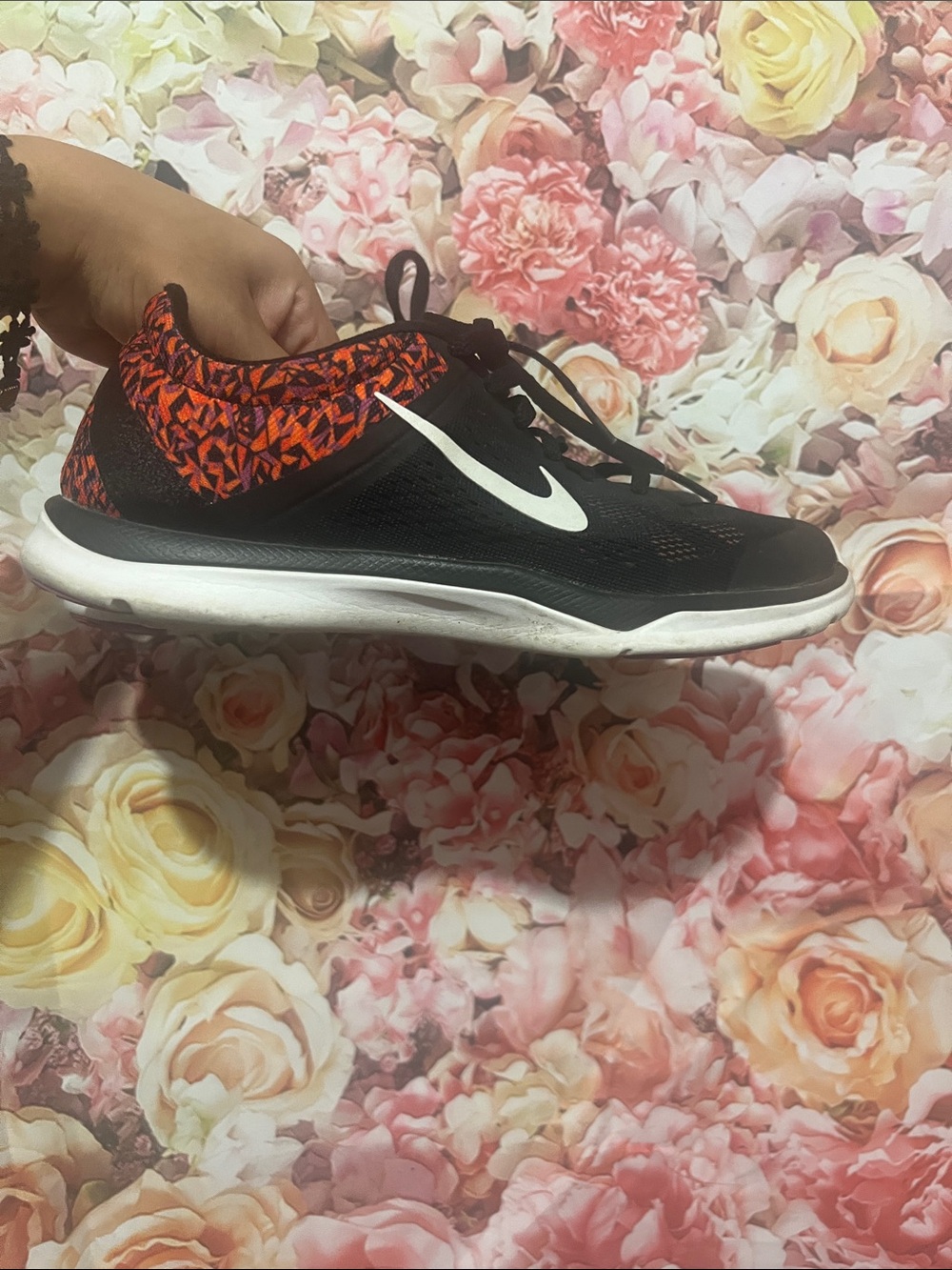 Nike Women's Black Sneakers with a Red Accent